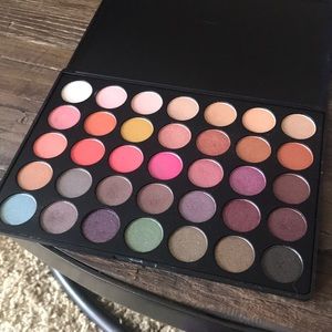 Morphe 35E eyeshadow pallet
